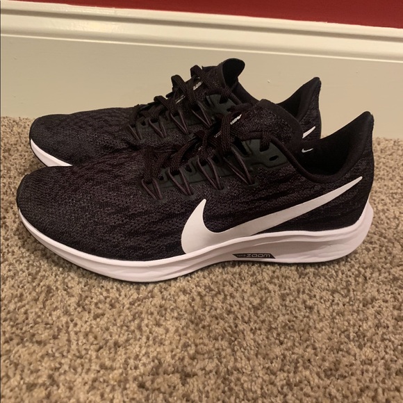 Nike Women’s Air Zoom Pegasus 36 - Picture 2 of 5